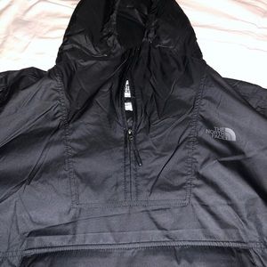 UNISEX north face wind breaker